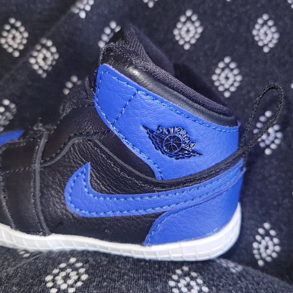 Nike Jordan 1 Black Varsity Royal Blue Crib Bootie Sneakers AT3745-007 Infant 3C